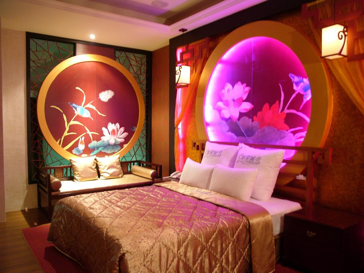 Sexy City Motel Tainan Extérieur photo