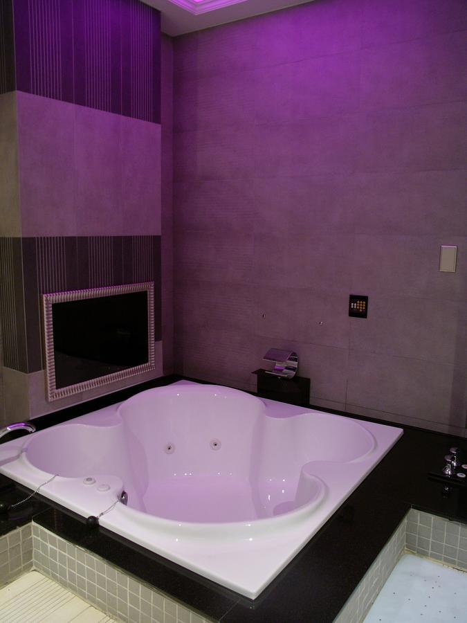 Sexy City Motel Tainan Extérieur photo